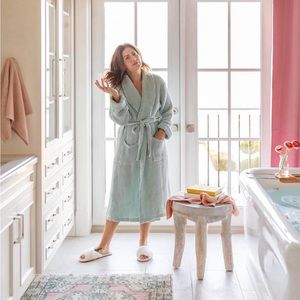 One Wednesday x Jilly Box Robe (S)